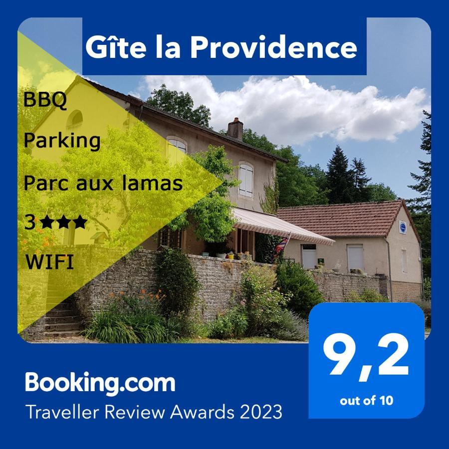 Gite La Providence Saint-Sernin-du-Plain Luaran gambar